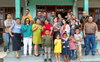 Dosen dan Tenaga Kependidikan mengadakan Kunjungan Natal Ke YPTTK, Ketua STIE Karya; “Ini Simbol Kebersamaan dan Kesetaraan”